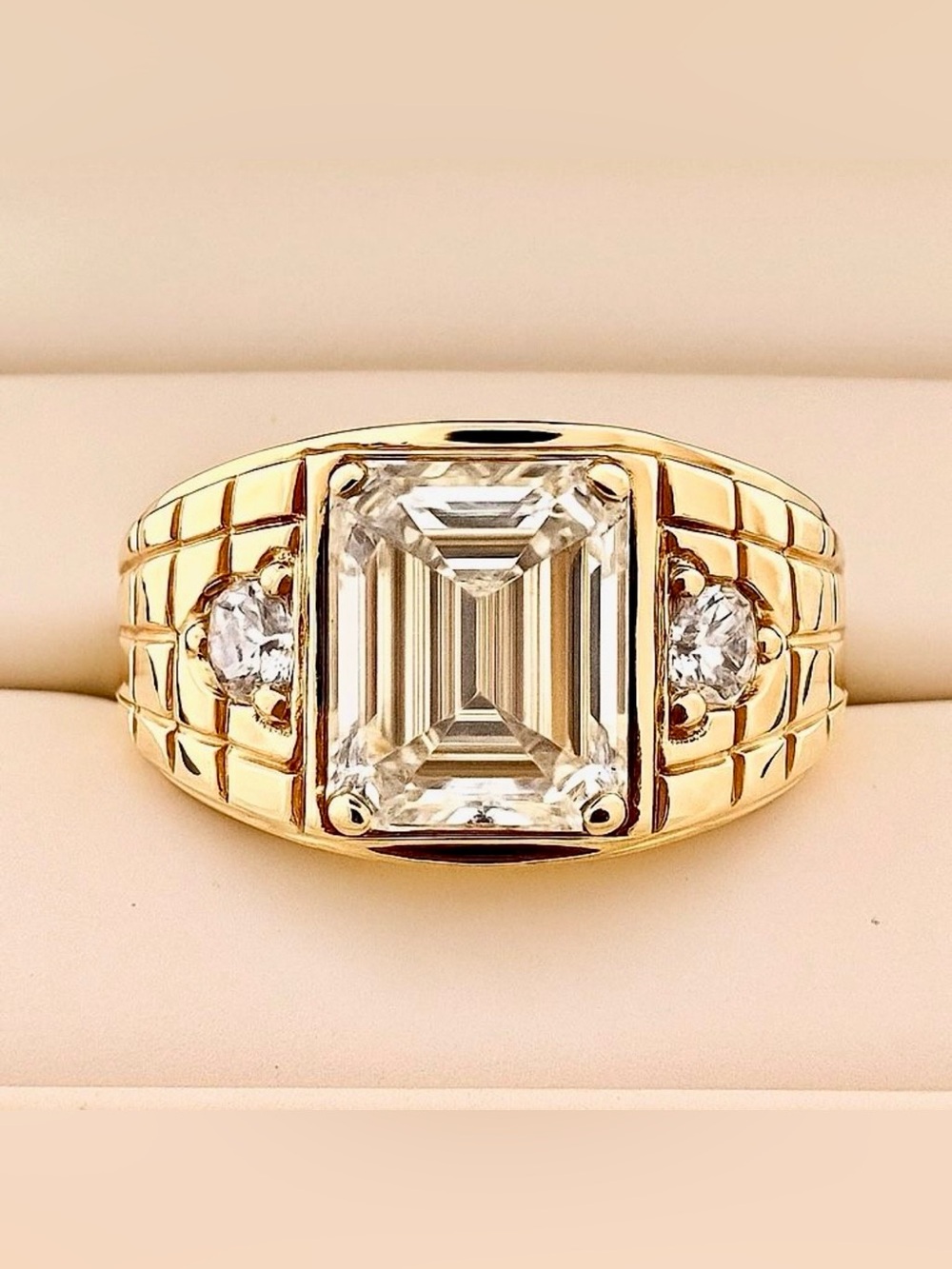 14K Yellow Gold Certified Lab Grown Diamond Men's Ring